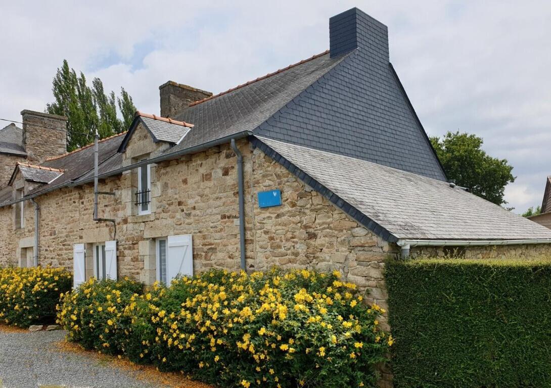Charming Traditional 2-Bed Cottage Near Plémet Εξωτερικό φωτογραφία
